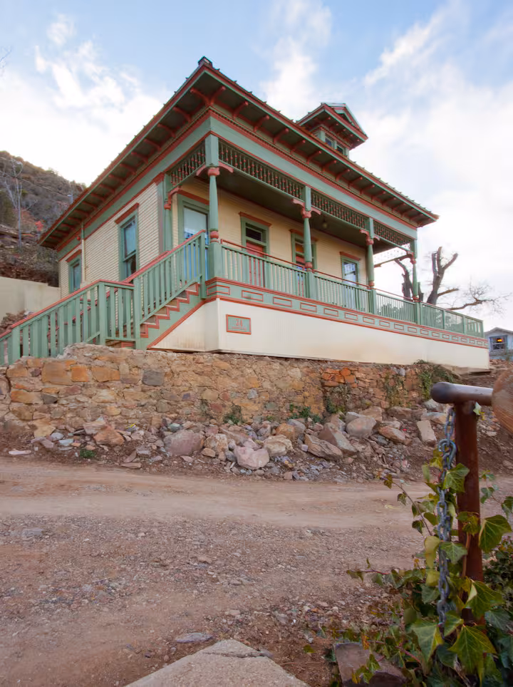 John Riordan House - Photo 14
